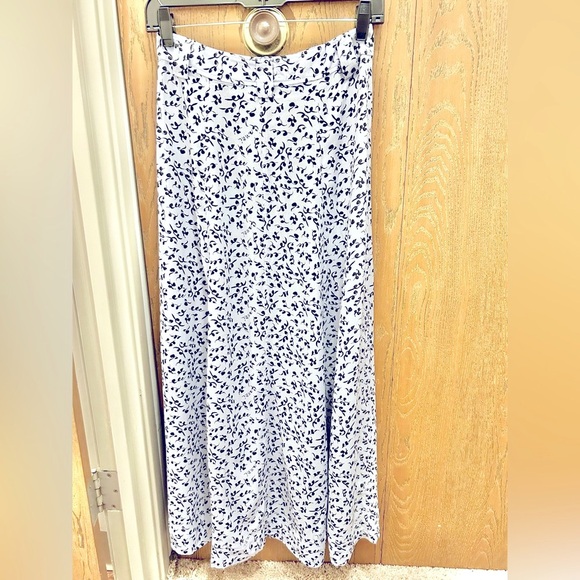 NWOT Ganni Floral Printed Georgette Maxi Skirt - Picture 2 of 9